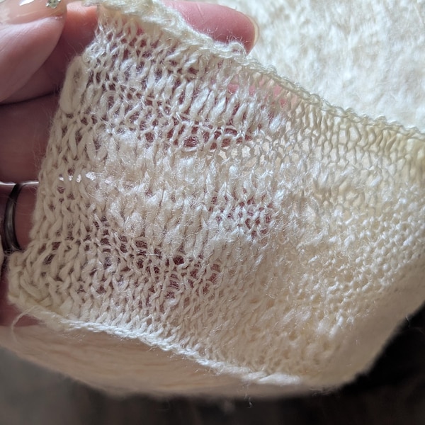 100% Tussah Silk Slub Yarn: Lace Weight - 50g