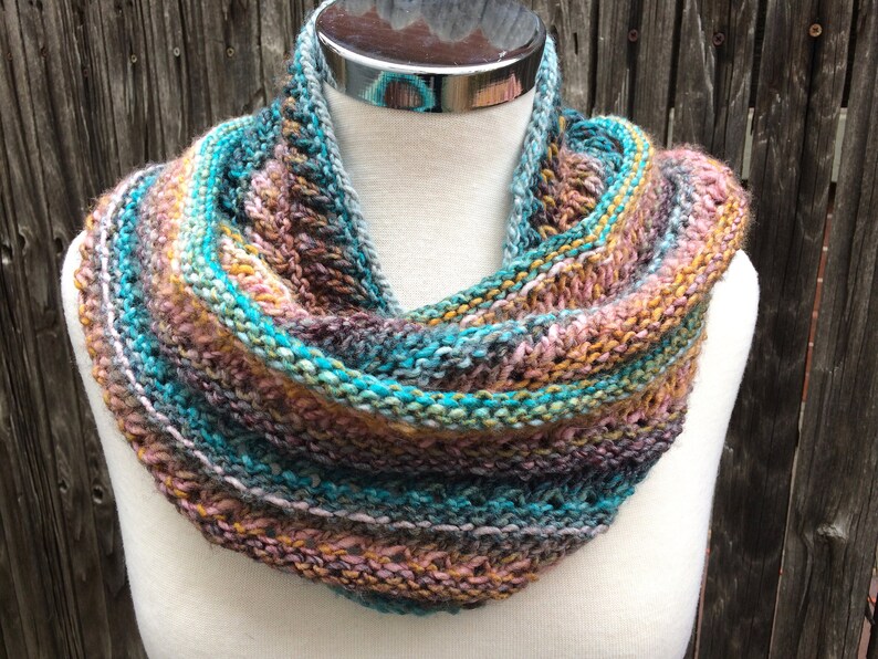 Turquoise & Pink Infinity Moebius Scarf KNITTING SALE SC6 image 5