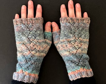 Tweedy Blue and Peach Fishtail Lace Gloves - KNITTING SALE - GL23