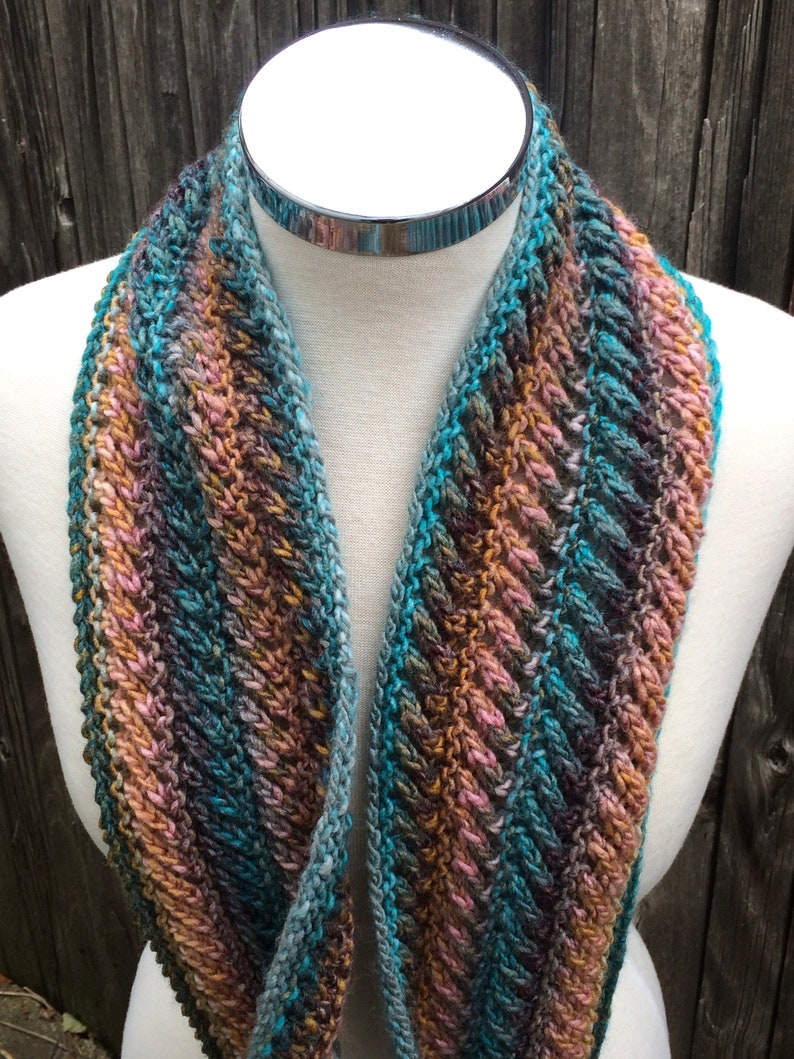 Turquoise & Pink Infinity Moebius Scarf KNITTING SALE SC6 image 4