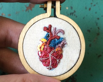 Anatomical Heart Hoop Art - Mini Embroidery - Anatomical Art -  Valentines Gift - Romantic Gift - Gift for Doctor