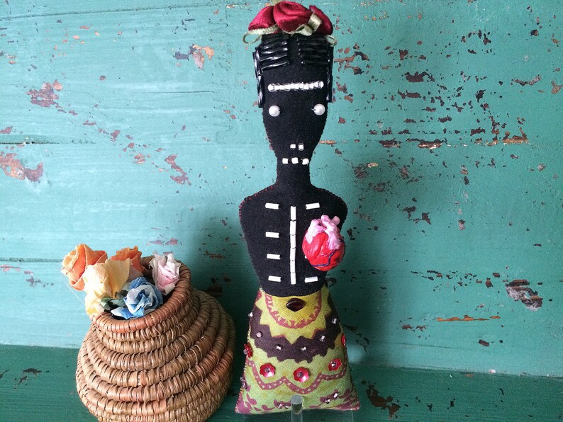 Nina's Frida Kahlo Doll Nina's Frida Doll Day of the Dead Art Doll OOAK Folk Art Doll Mexico Folk Art Inspired image 6