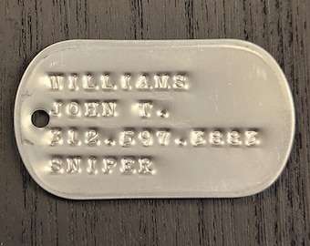 Collar con colgante GI grabado del ejército, estilo vintage de la Segunda Guerra Mundial, con placa de identificación militar estampada personalizada, auténtica placa vintage grabada en relieve de acero inoxidable de 24 pulgadas.