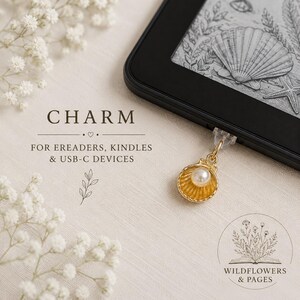 Kindle Charm Seashell with pearl , accessories type C charms for kindle or cellphones