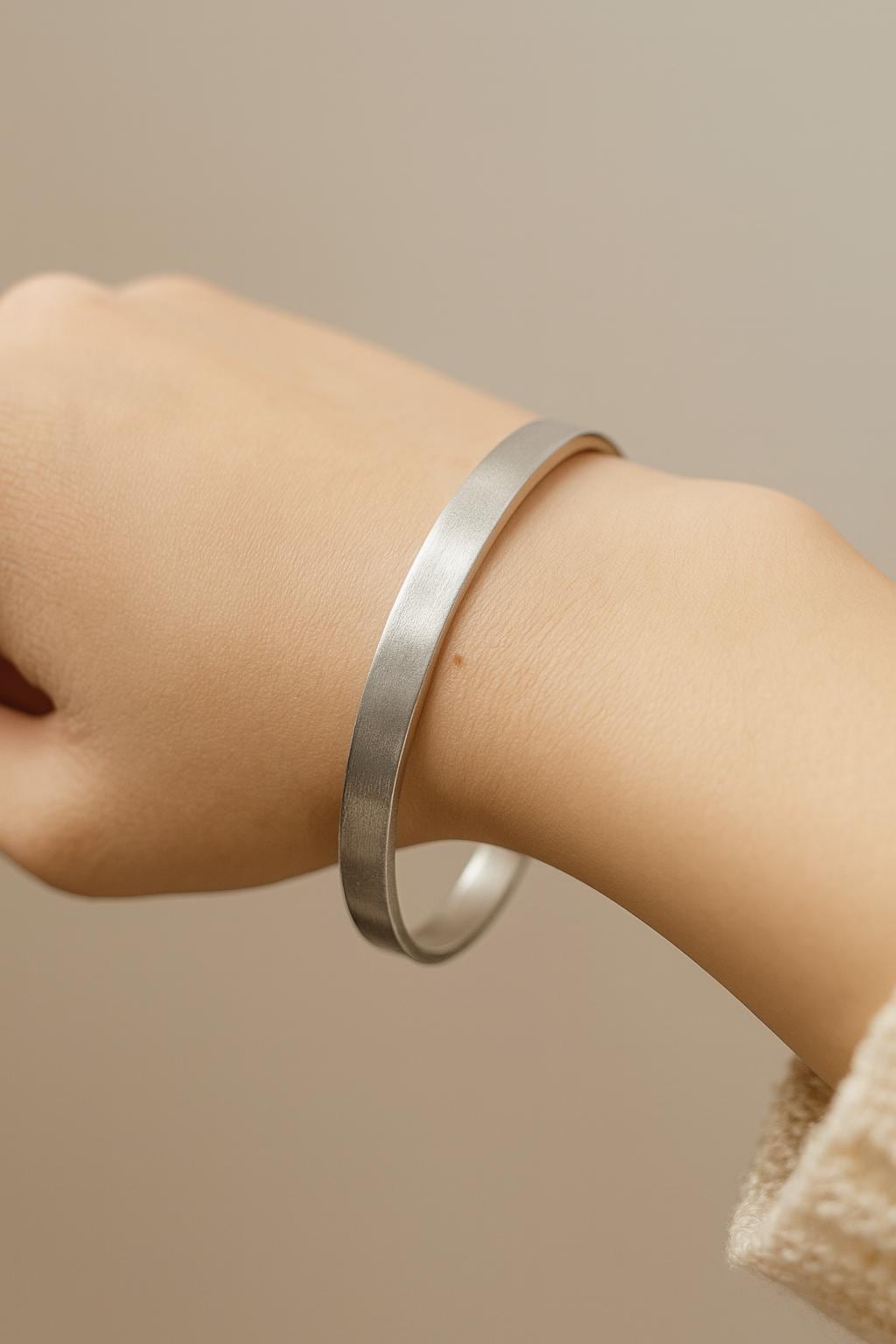 Straight Edge Bangle • 999 Silver Open Close Cuff Bracelet • Satin