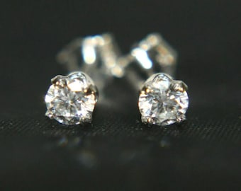 Moissanite Stud Earrings – Platinum Plated Sterling Silver, 4mm