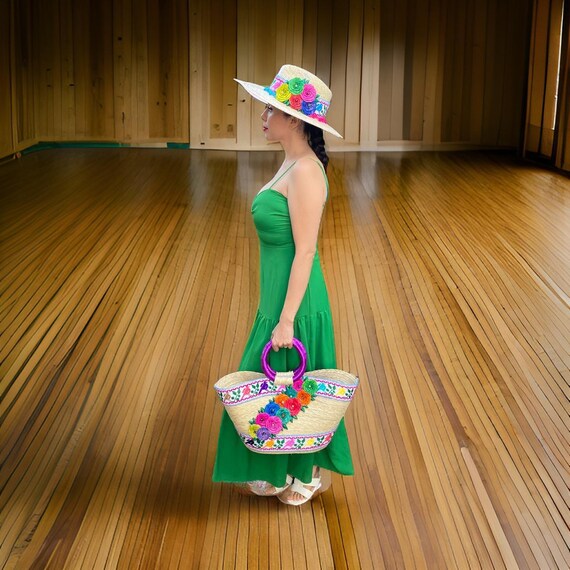 Handmade Palm Hat and Bag Set: Boho Floral Embroidered  display picture 2