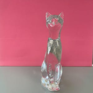 Cat clear glass  figurine Sphinx cat paperweight hand made in Taiwan 6.5” tall