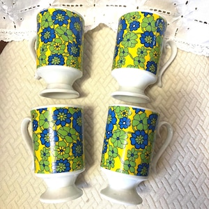 MCM Vintage Royal Crown Floral flower power Mod pedestal coffe tea mugs set of 4 by Pia sixties 1960s 1970s retro kitschy 5” height boho