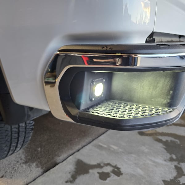 Bumper step light mount