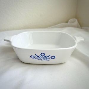 Vintage CorningWare P-41 Blue Cornflower Casserole Dish | 1 3/4 Cup Petite Pan| Mid Century Bakeware