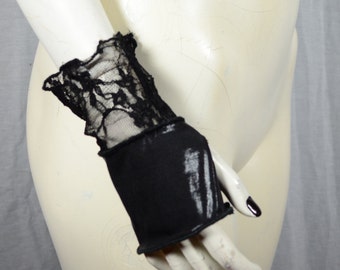 Sexy Short Lace and Black Lycra Gloves