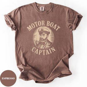 Vintage Motorboot Kapitän Comfort Colors T-Shirt: Retro Nautisches T-Shirt
