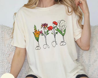 Personlig födelseblomma Comfort Colors® T-shirt, Anpassade namn