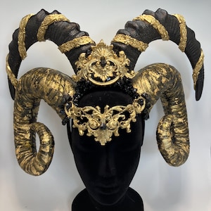 Custom Demon Horn Headpiece – Handmade Fantasy Cosplay Horns, Gothic Costume Accessory, LARP, Halloween, Devil or Succubus Horns