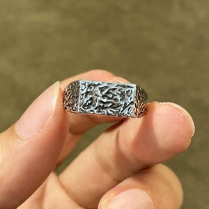 Anillo de sello texturizado de plata de ley 925: estilo rústico martillado, joyería punk grunge para hombre, anillo oxidado hecho a mano.