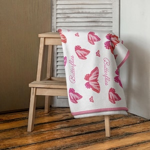 Butterflies Bath Towel, pretty towel, gift for friend, gift for mum, beach towel, Pink Bathroom decor