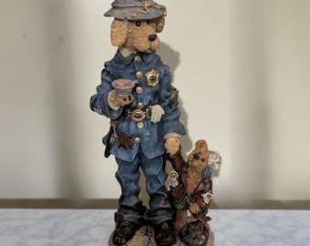 The Runaway Handmade The Boyd's Collection 7.5" High Retired Collectable Figurine