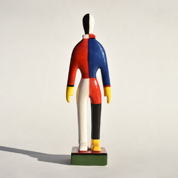 Figura Malevich Sportsmen de cerámica hecha y pintada a mano de 30 cm - modelo nº3