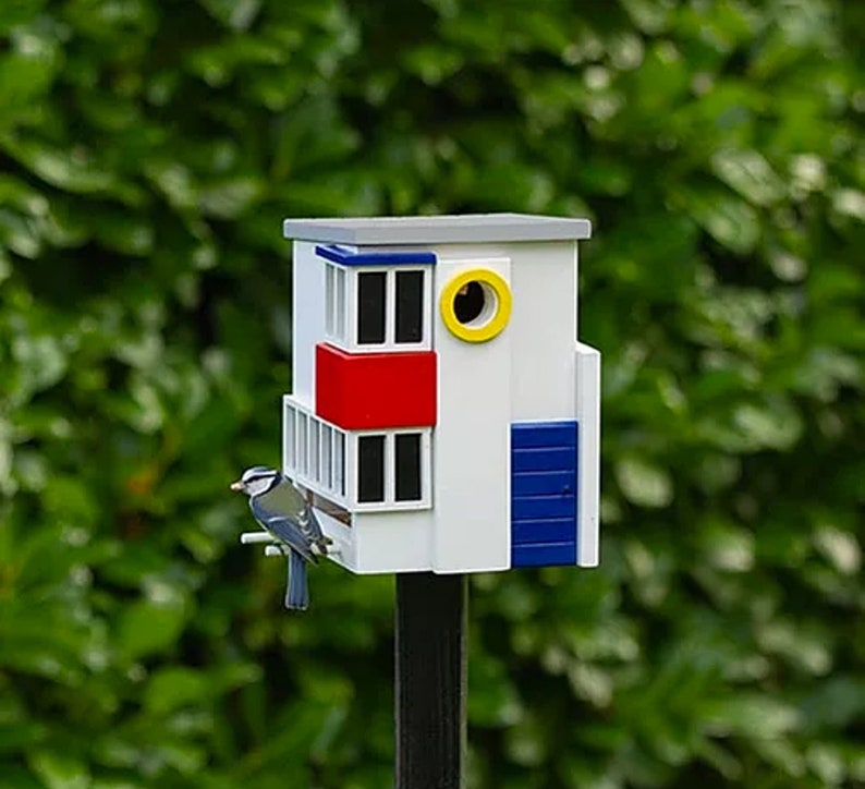 bird house and bird feeder white red blue yellow de stijl style