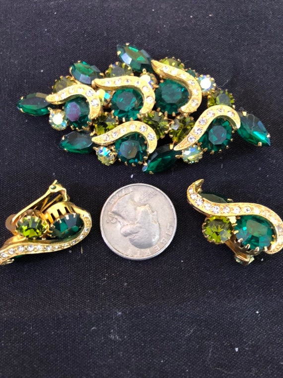 Hobe pin & earring set