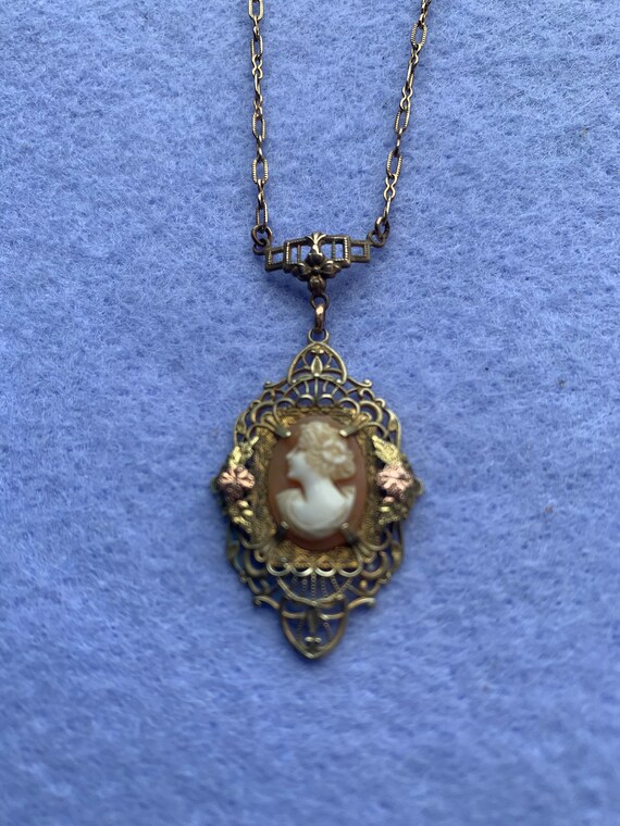 Cameo lavalier necklace
