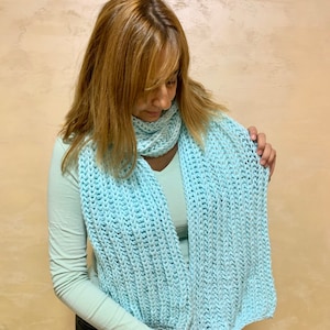 Bright blue hand knitted scarf, Knitted scarf. Handmade  scarves. Warm wool scarf in blue, READY FOR SHIPMENT