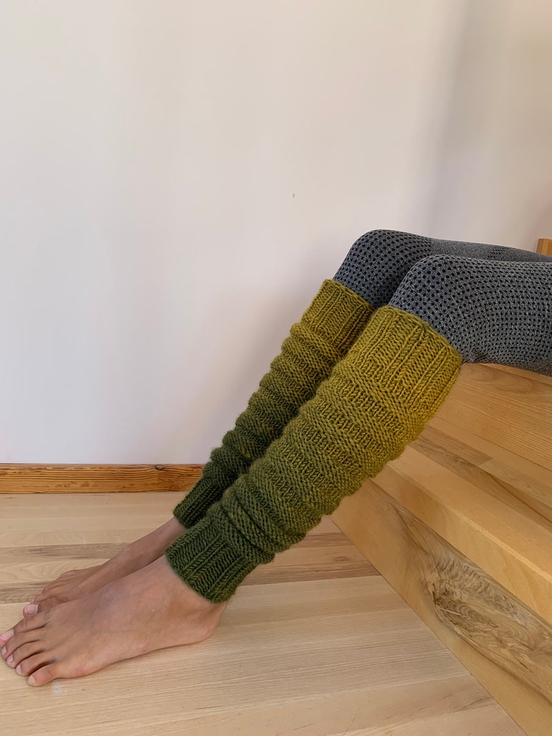 Hand Knitted leg warmers in shades of green , hand knitted green legwarmers, yoga socks, fitness, dance image 7