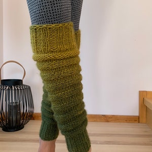 Hand Knitted leg warmers in shades of green , hand knitted green legwarmers, yoga socks, fitness, dance image 8