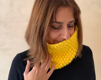 Hand knitted yellow cowl, knitted yellow snood -  ready to ship, READY FOR SHIPPING