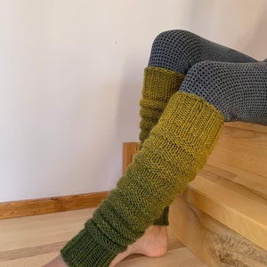 Hand Knitted leg warmers in shades of green , hand knitted green legwarmers, yoga socks, fitness, dance image 9