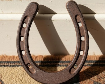 Small Horseshoe, Cast Iron Western Good Luck Wall Decor, 3.9"