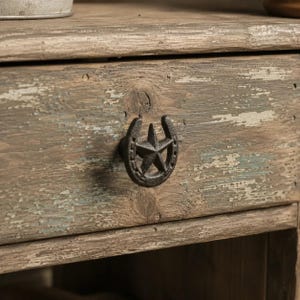 Horseshoe Star Drawer Pull, Cast Iron Western Cabinet Knob, 2.2"