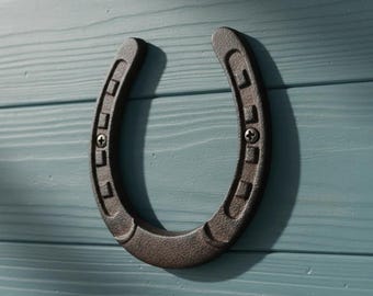 Large Horseshoe Wall Plaque, Cast Iron Western Ranch Decor, 6.3"