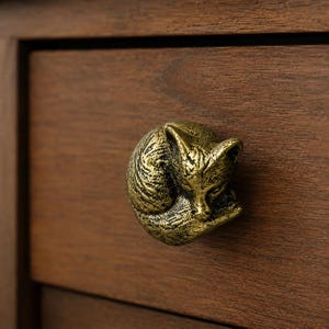Fox Head Drawer Knob, Gold Cast Iron Cabinet Pull Hardware, 2.5"