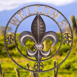Round Metal Fleur De Lis Welcome Wall Decor Plaque Rustic Copper 24 inch Sign