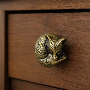 Fox Head Drawer Knob, Gold Cast Iron Cabinet Pull Hardware, 2.5"