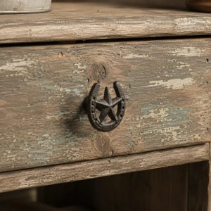 Horseshoe Star Drawer Pull, Cast Iron Western Cabinet Knob, 2.2"