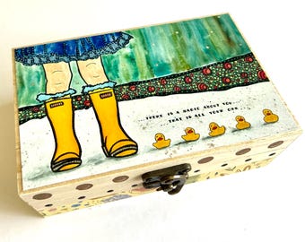 Handgemachte Aufbewahrungsbox aus Balsaholz, bemalte Gänseblümchen und Entenkunst