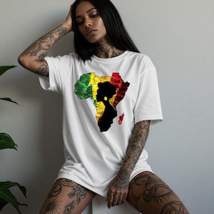 Camiseta con el mapa de África, camiseta de mujer negra con herencia africana, ropa panafricana, orgullo verde, amarillo y rojo, regalo con silueta de África, identidad cultural