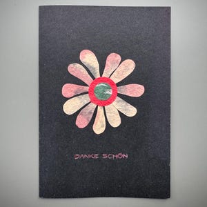 Carte pliante MERCI avec fleur en papier fait main (DIN B6) - sur papier kraft noir-bleu