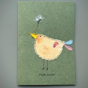 Biglietto pieghevole "PER TE" con motivo in carta fatta a mano e fiori secchi (DIN B6) - su carta kraft verde