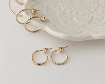 Gold Filled Hoop Earrings, Small Gold Hoop Earrings, Minimalist Earrings, Tiny Hoops with Clutches, Everyday Hoops