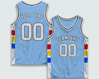 Maglia da basket personalizzata azzurra con rifiniture bianche, stampa a caldo o ricamo, divisa della squadra personalizzata