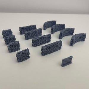 28mm scale tabletop scatter terrain, Stone Wall Pack 13pcs: terrain bundle, medieval, Dungeons and Dragons, RPG, or fantasy.