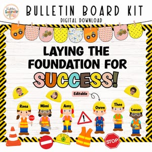 Op de afbeelding: Een digitale prikbordkit met de tekst "Bulletin Board Kit Digital Download" en "De basis leggen voor succes!" De afbeelding bevat graphics met een bouwthema, waaronder bouwvakkers, veiligheidssignalen en een verkeerskegel.