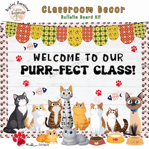 Könnte beinhalten: Klassenzimmer-Pinnwand-Kit mit dem Text "WILLKOMMEN IN UNSERER PERFEKTEN KLASSE!" mit Cartoon-Katzen, Pfotenabdrücken und Fischgräten. Das Kit enthält editierbaren Text und dekorative Elemente.