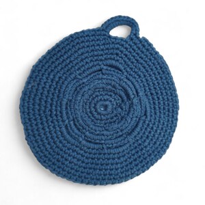Agarradera de crochet hecha a mano / Crochet floral azul / Decoración rústica