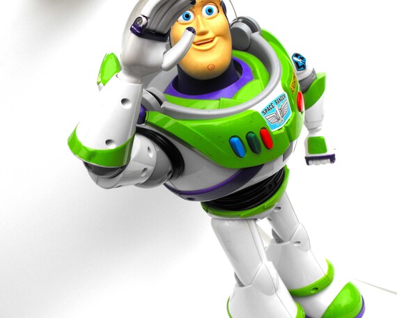 ultimate buzz lightyear programmable robot