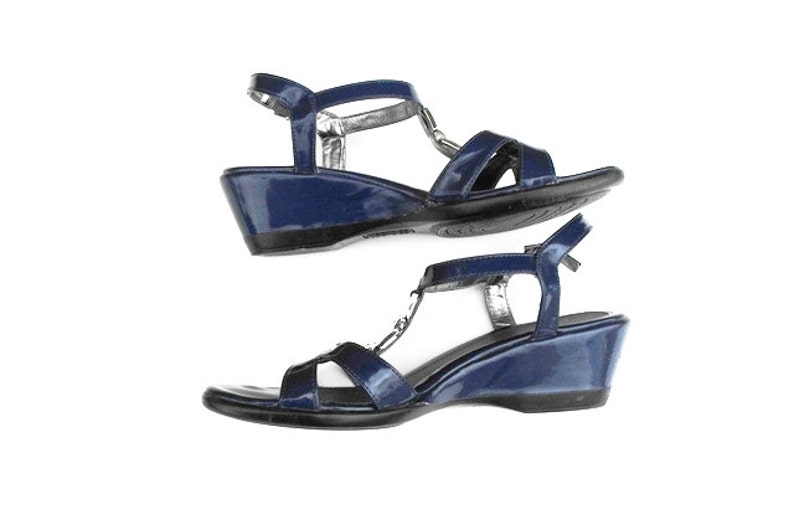 Vintage Sapphire /& Silver Wedge Sandals Rhinestone Diamond Encrusted T-Strap Retro 80s 90s Mootsies Tootsies Blue Criss Cross Shoes Size 8
